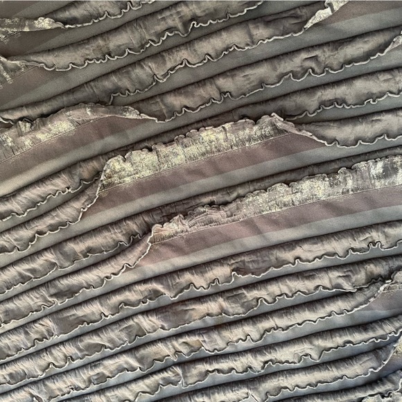 style&co grey and silver long blouse - Picture 2 of 4